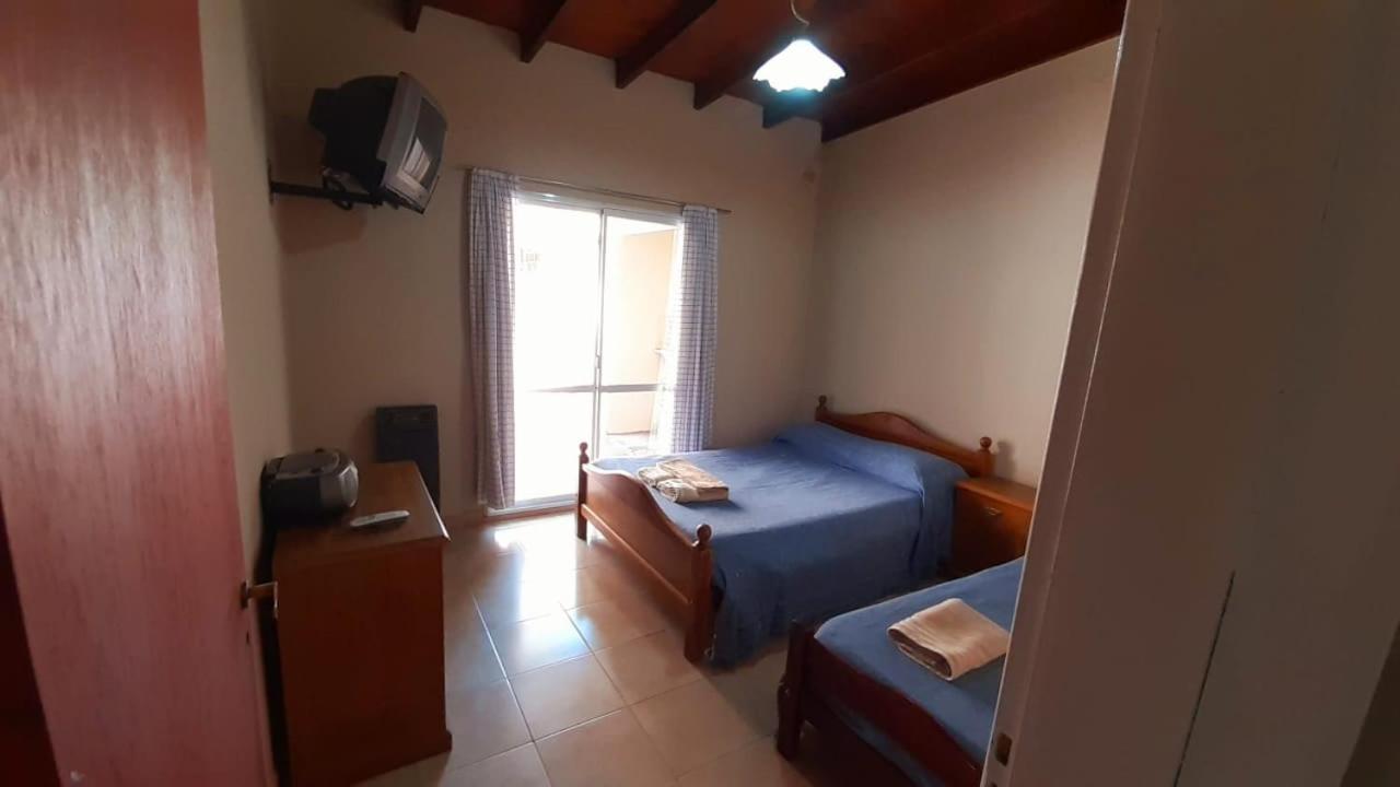 Hotel Mitre Чивилкой Екстериор снимка