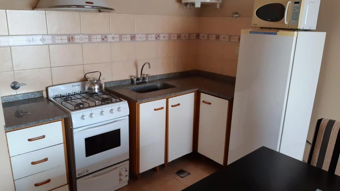 Hotel Mitre Чивилкой Екстериор снимка