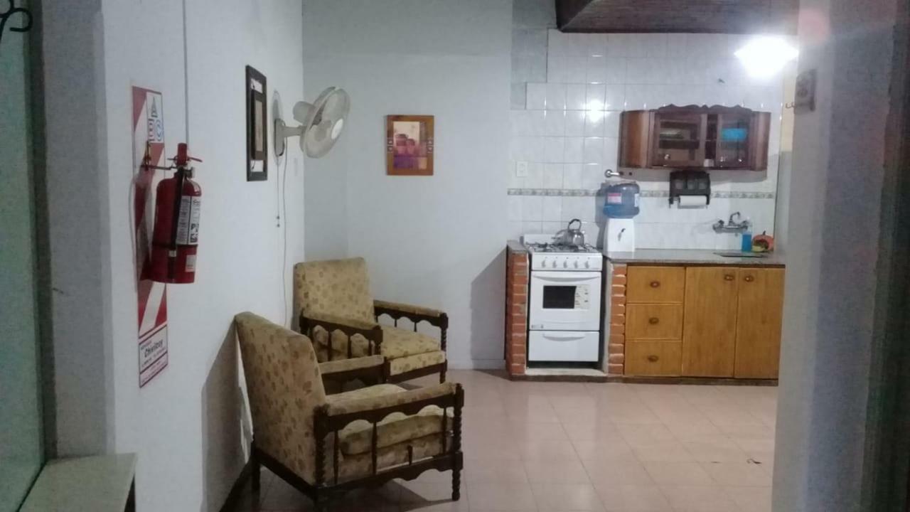 Hotel Mitre Чивилкой Екстериор снимка